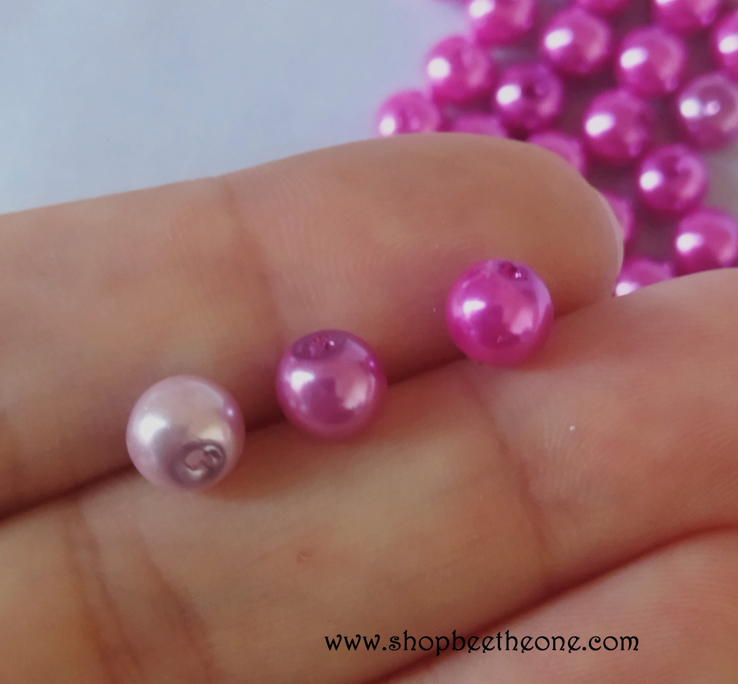 Lot de 5 Perles rondes en plastique - 5-6 mm - mélange camaïeu de rose violet