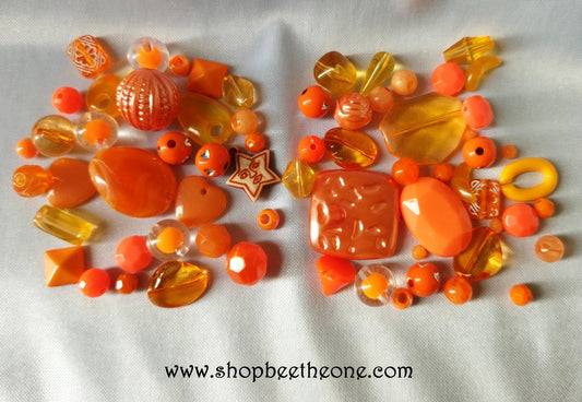 Lot mix de Perles variées en acrylique - de 4 à 25 mm - Camaïeu orange - à trier