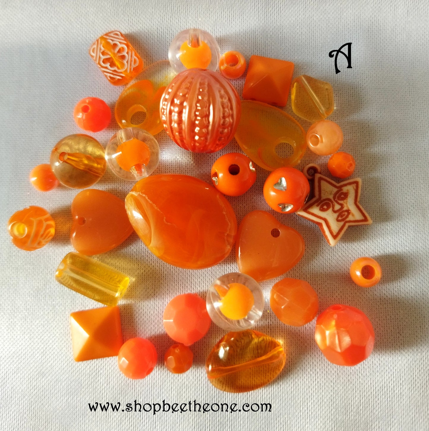 Lot mix de Perles variées en acrylique - de 4 à 25 mm - Camaïeu orange - à trier