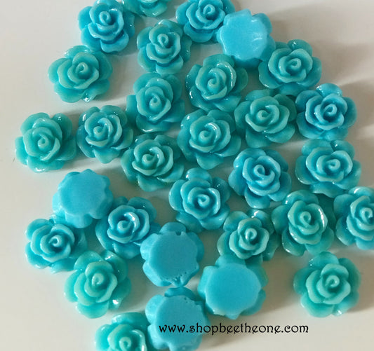 Cabochon plat "Petite Rose" pour embellissement ou miniature - 10 mm - bleu