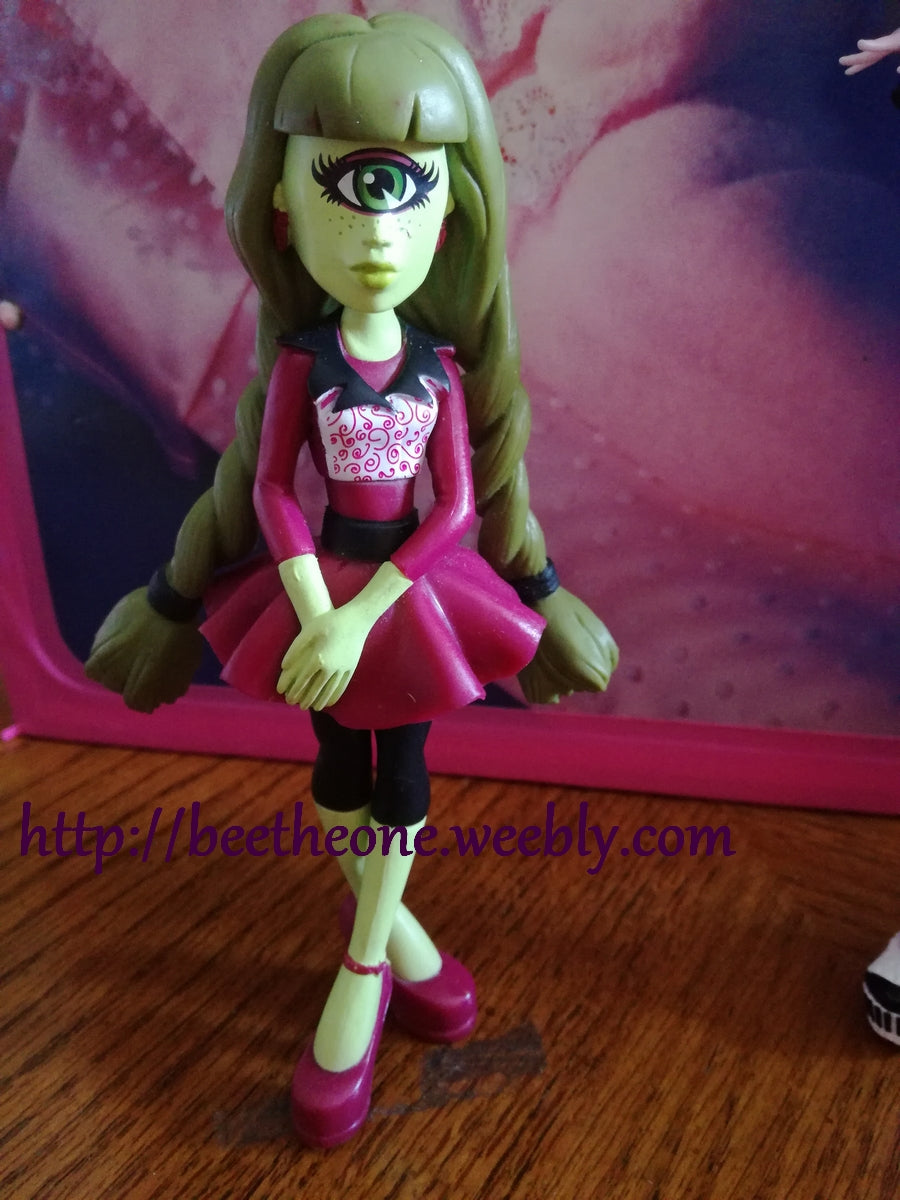 Figurine Monster High - Ghoulia Yelps, Clawd Wolf ou Iris Clops
